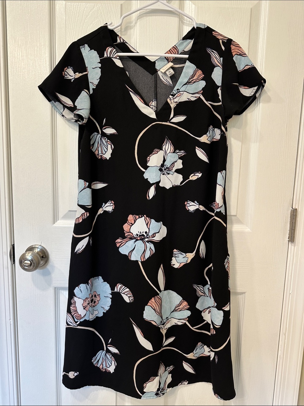 a new day Black Floral V-Neck Midi Dress
